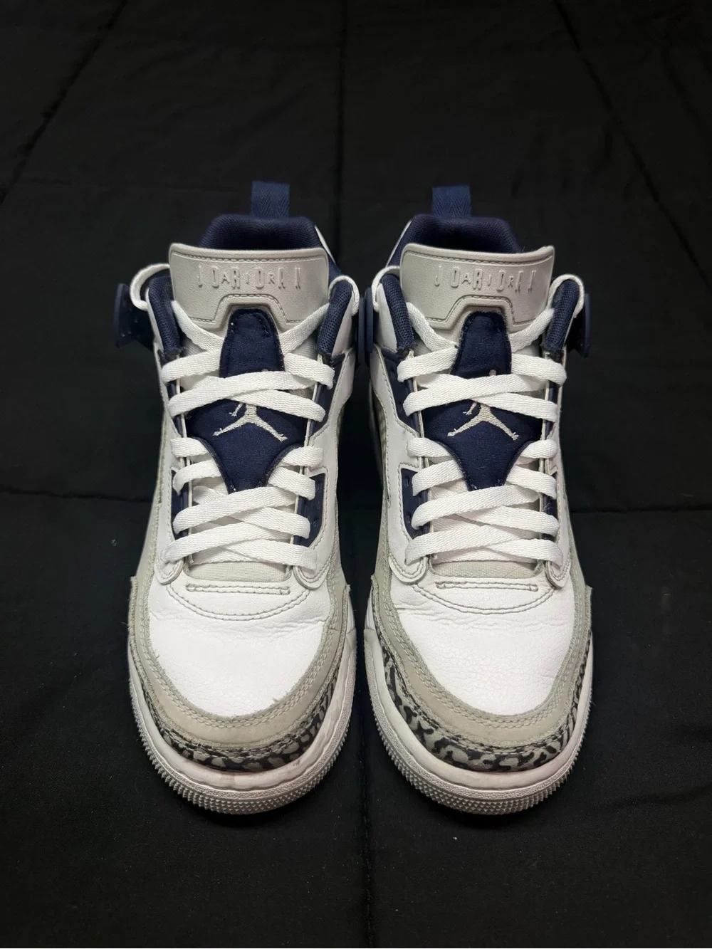Jordan White and Navy Retro Elephant-Print Sneakers